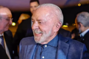 LULA AQUI