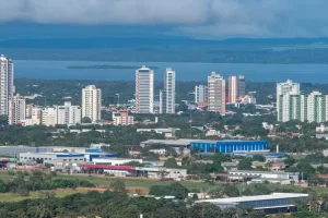 Vista-panoramica-de-Palmas-com-o-Lago-da-Usina-Hidreletrica-Luiz-Eduardo-Magalhaes-ao-fundo-Foto-Lucina-Pires.jpeg
